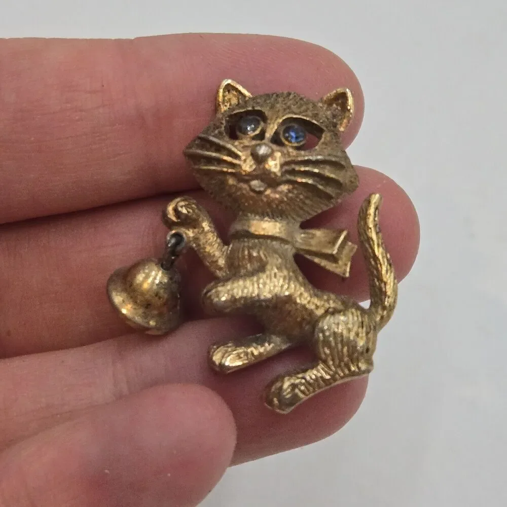 Vintage Avon Cat with Bell and Articulated Mouse Pins Scatter Set Of 2 Gold Tone